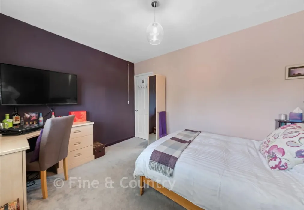 Bedroom - The Ridgeway, Tonbridge, Kent - Wards of Kent