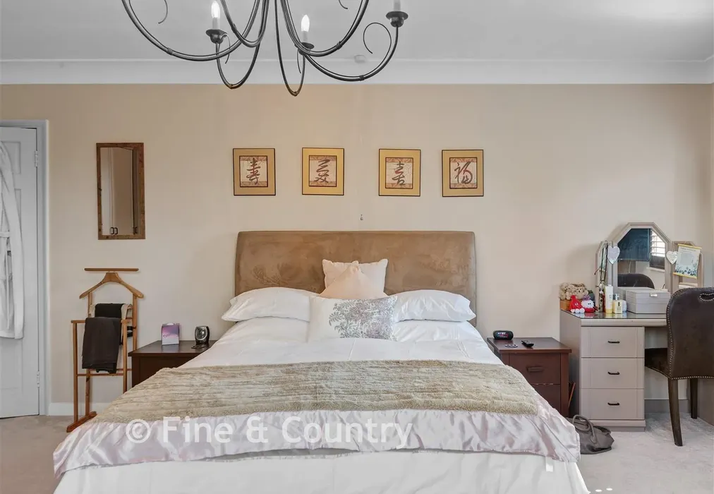 Bedroom - The Ridgeway, Tonbridge, Kent - Wards of Kent