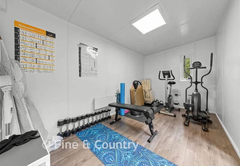 Gym - The Ridgeway, Tonbridge, Kent - Wards of Kent