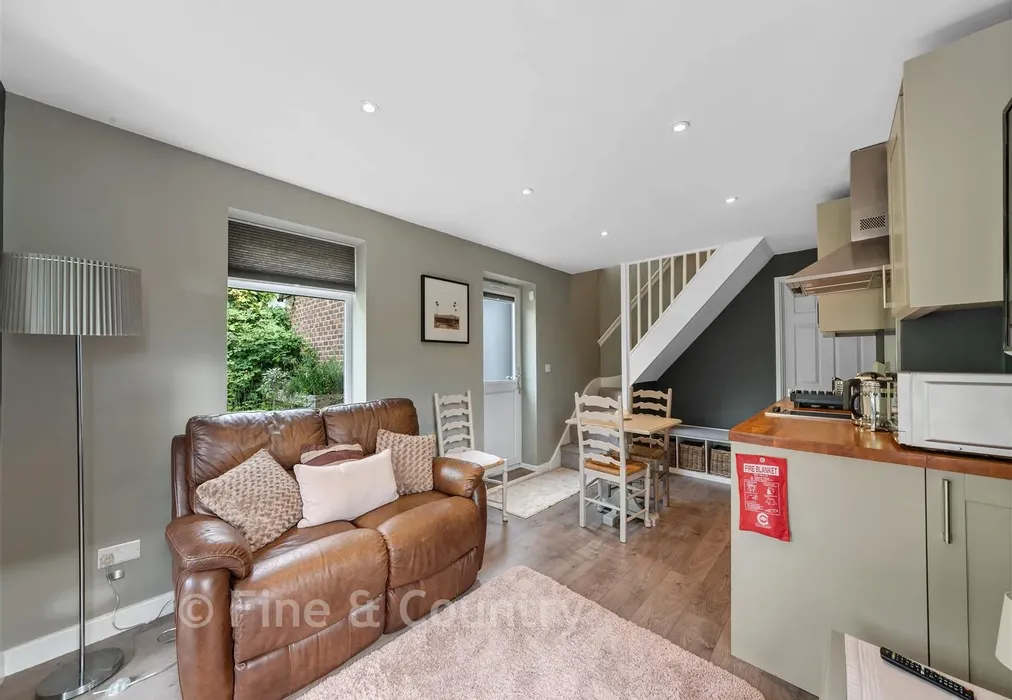Annex living - The Ridgeway, Tonbridge, Kent - Wards of Kent