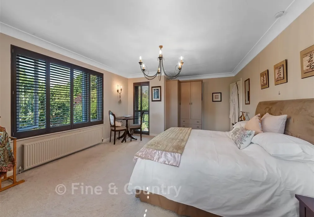 Bedroom - The Ridgeway, Tonbridge, Kent - Wards of Kent