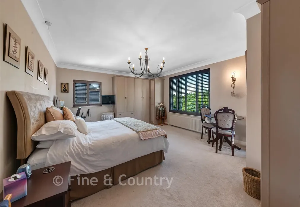 Bedroom - The Ridgeway, Tonbridge, Kent - Wards of Kent
