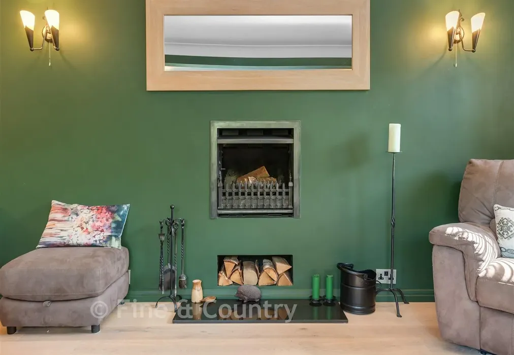 Fireplace - The Ridgeway, Tonbridge, Kent - Wards of Kent