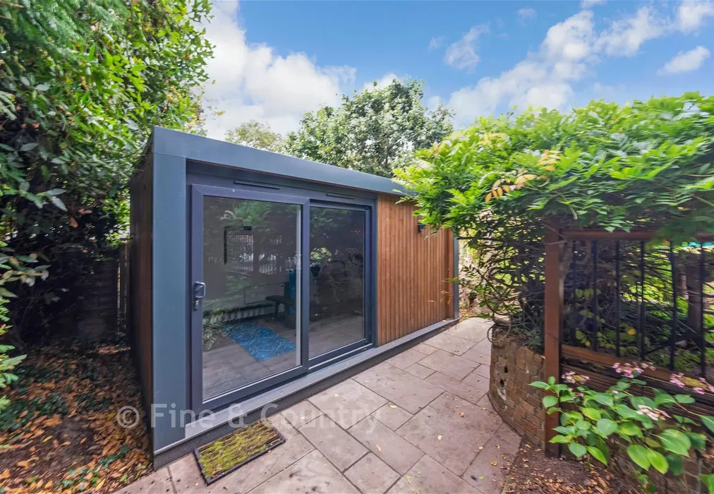 External - The Ridgeway, Tonbridge, Kent - Wards of Kent