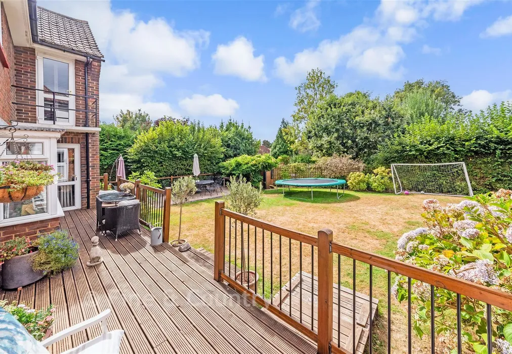 External - The Ridgeway, Tonbridge, Kent - Wards of Kent