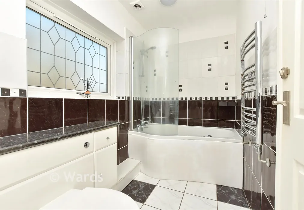 Bathroom - Maidstone Road, Rainham, Gillingham, Kent - Wards of Kent