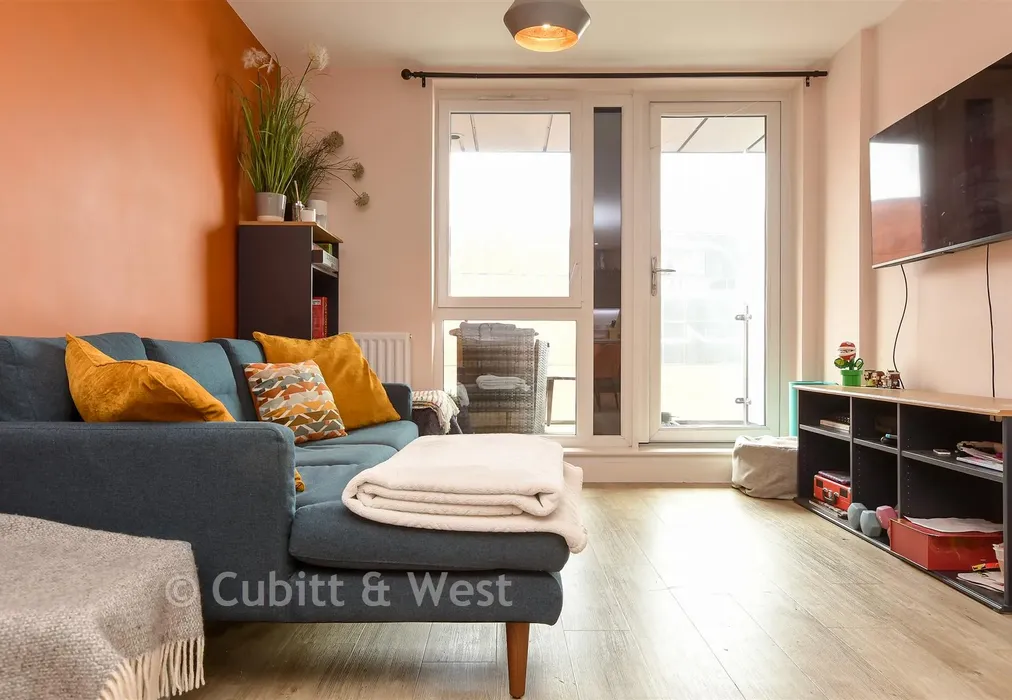 Kitchen Lounge/Diner - Marketfield Way, Redhill, Surrey - Wards of Kent