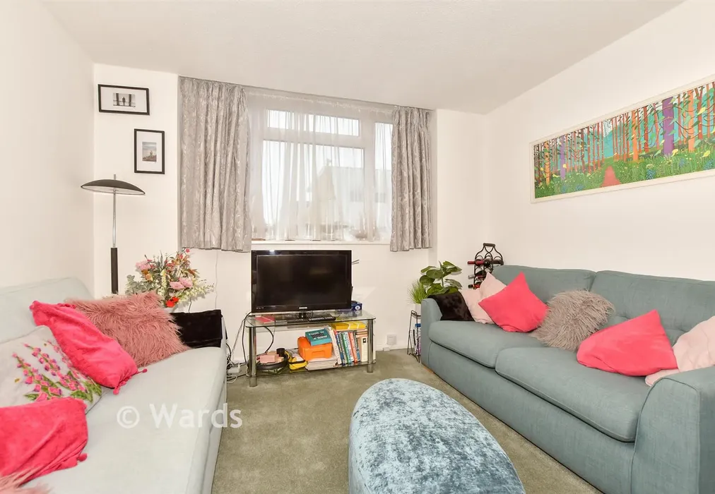 Lounge/Kitchen - Cheriton Road, Folkestone, Kent - Wards of Kent