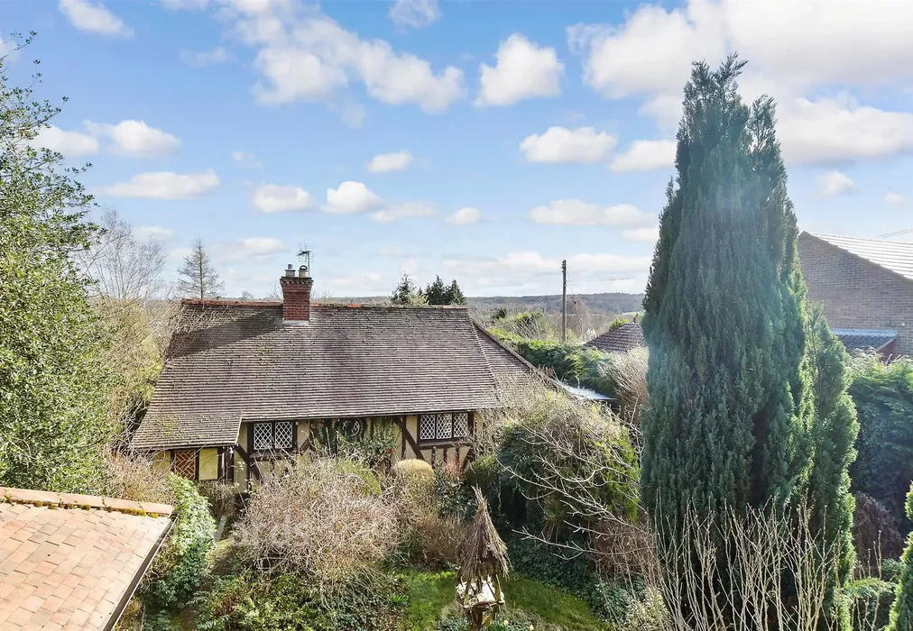 External (Web) - Pilgrims Lane, Chilham, Canterbury, Kent - Wards of Kent