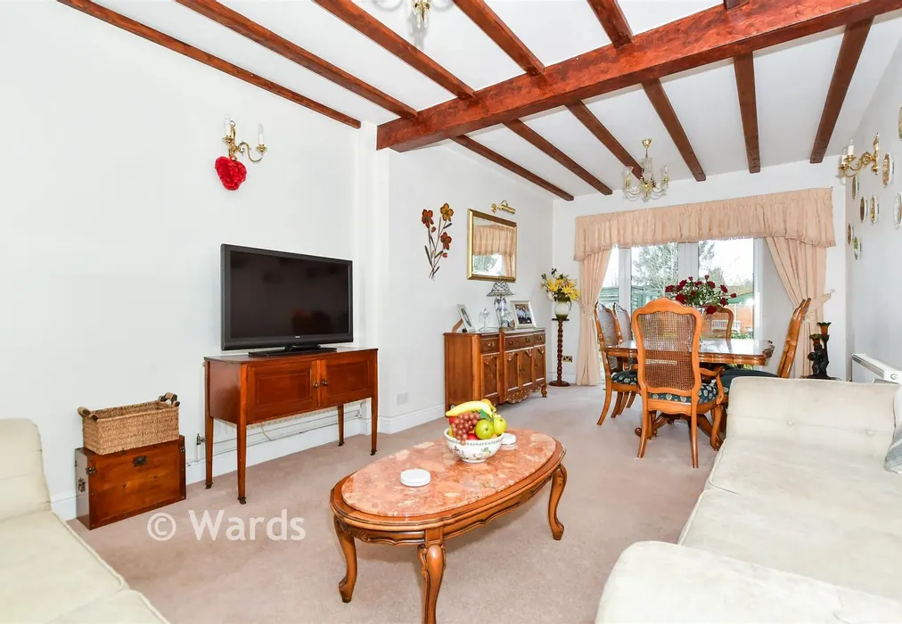 Lounge - Pickering Street, Loose, Maidstone, Kent - Wards of Kent