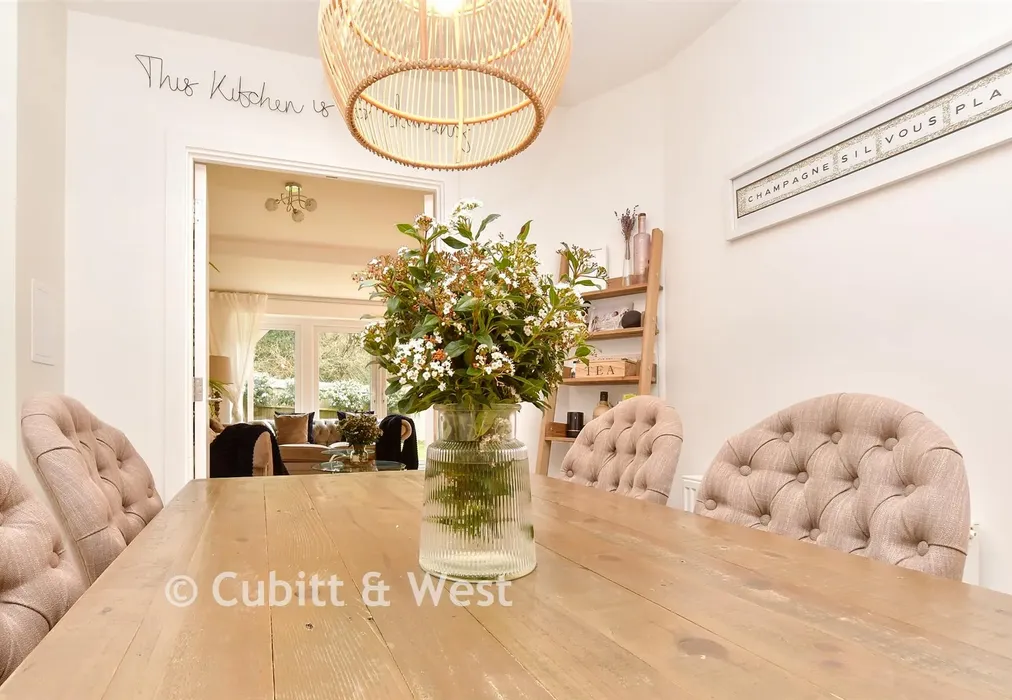 Internal Lifestyle Photograph - Dover Road, Tadworth, Surrey - Wards of Kent