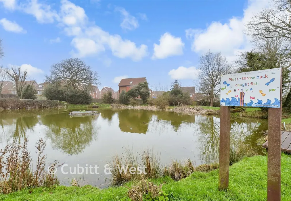 Surrounding Area - Dover Road, Tadworth, Surrey - Wards of Kent