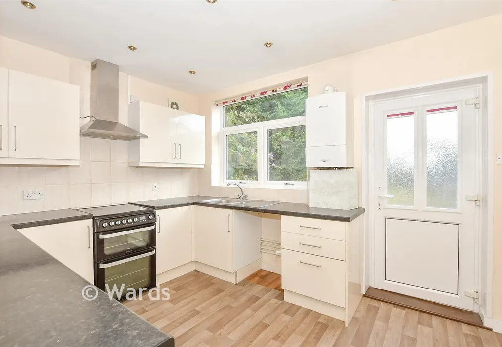 Kitchen - Sutton Road, Maidstone, Kent - Wards of Kent