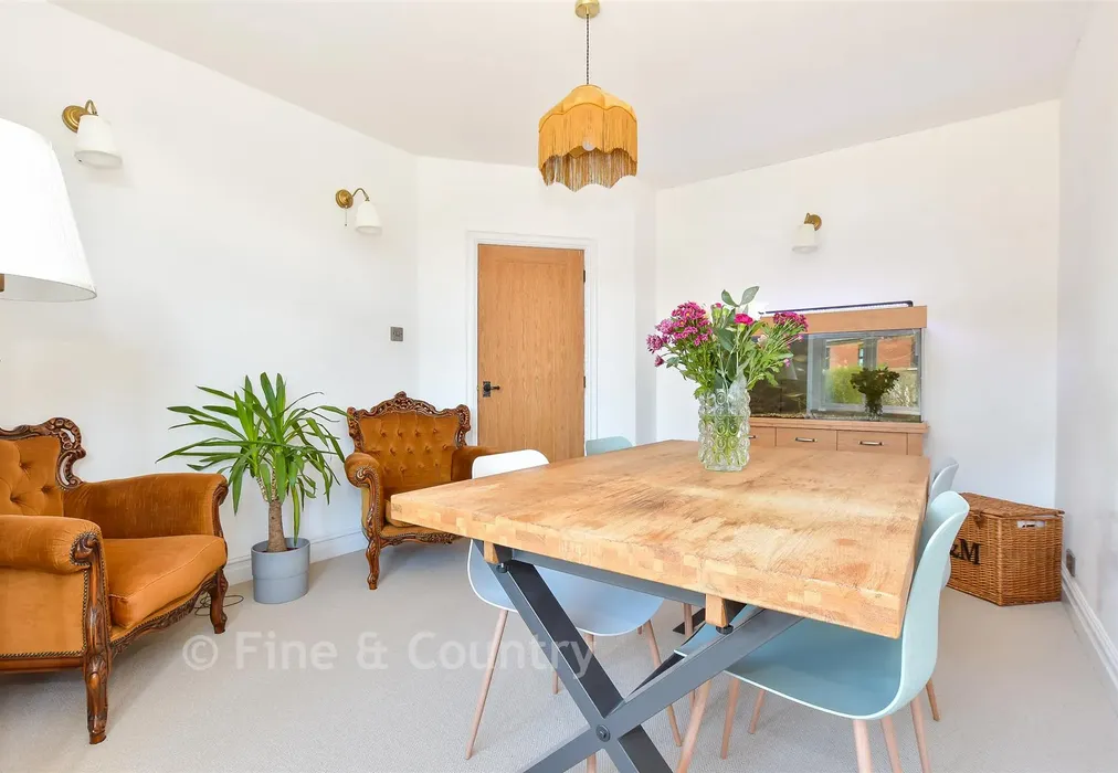 Dining Room - Hilton Road, Cowes, Isle of Wight - Wards of Kent