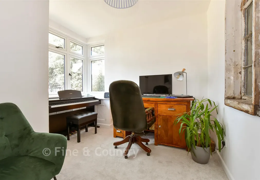 Conservatory - Hilton Road, Cowes, Isle of Wight - Wards of Kent