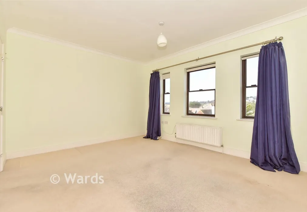 Bedroom 1 - South Road, Hythe, Kent - Wards of Kent