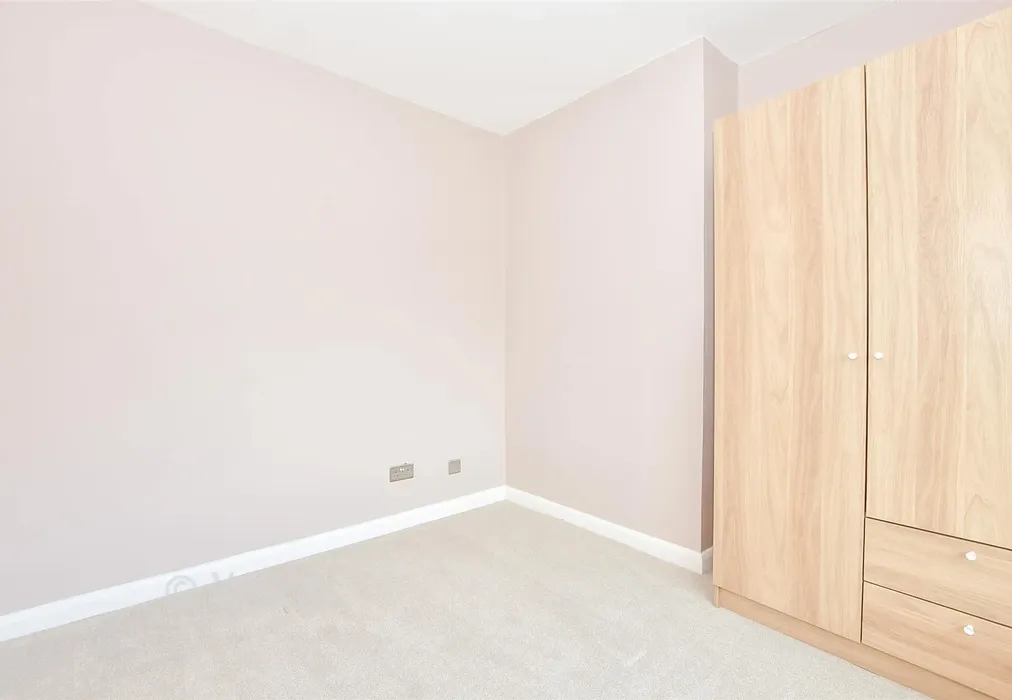 Garden Room - Bull Lane, Newington, Sittingbourne, Kent - Wards of Kent