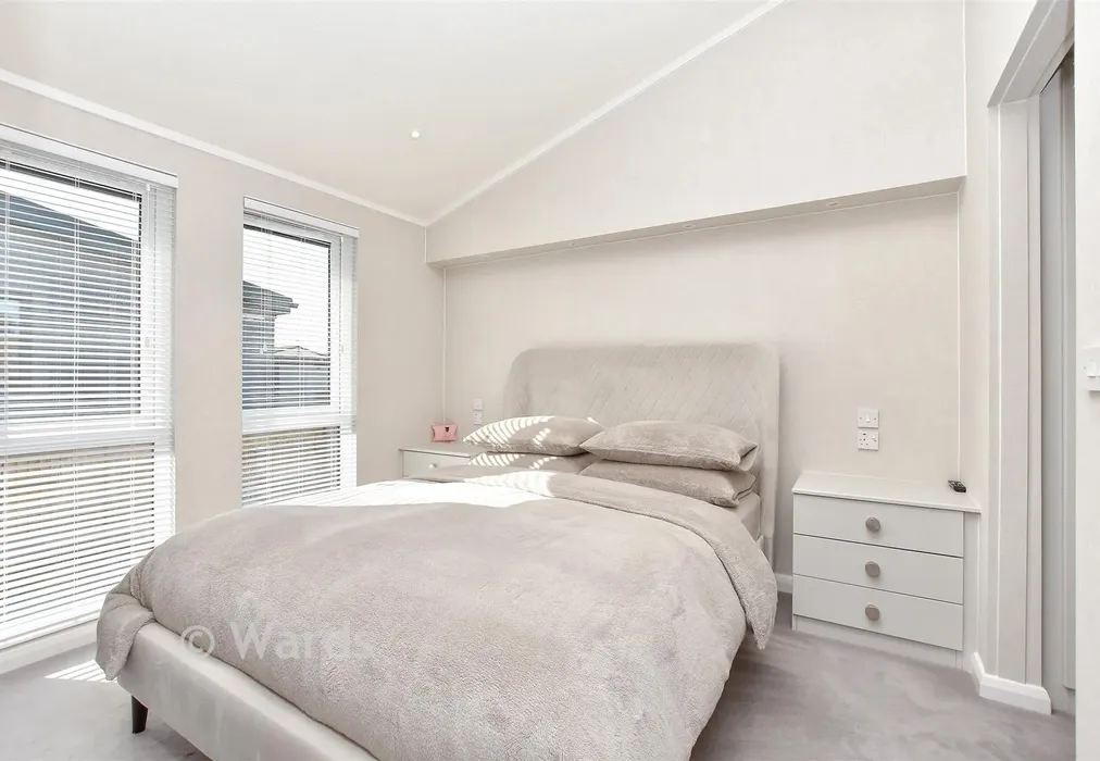 Bedroom 1 - The Broadway, Minster On Sea, Sheerness, Kent - Wards of Kent