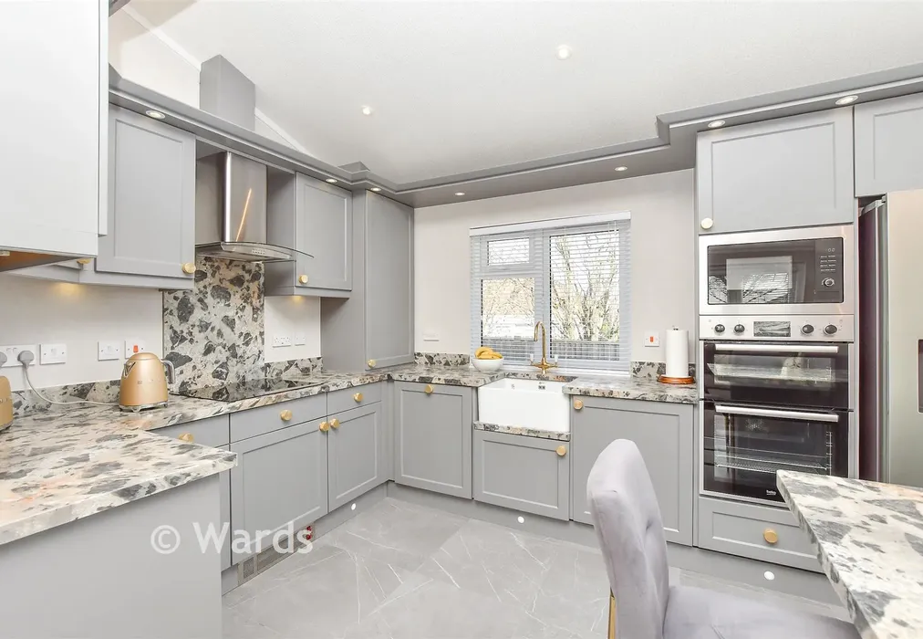 Kitchen/Dining Area - The Broadway, Minster On Sea, Sheerness, Kent - Wards of Kent