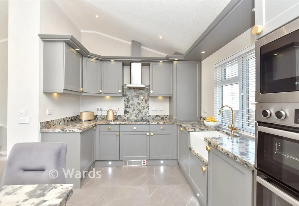 Kitchen/Dining Area - The Broadway, Minster On Sea, Sheerness, Kent - Wards of Kent