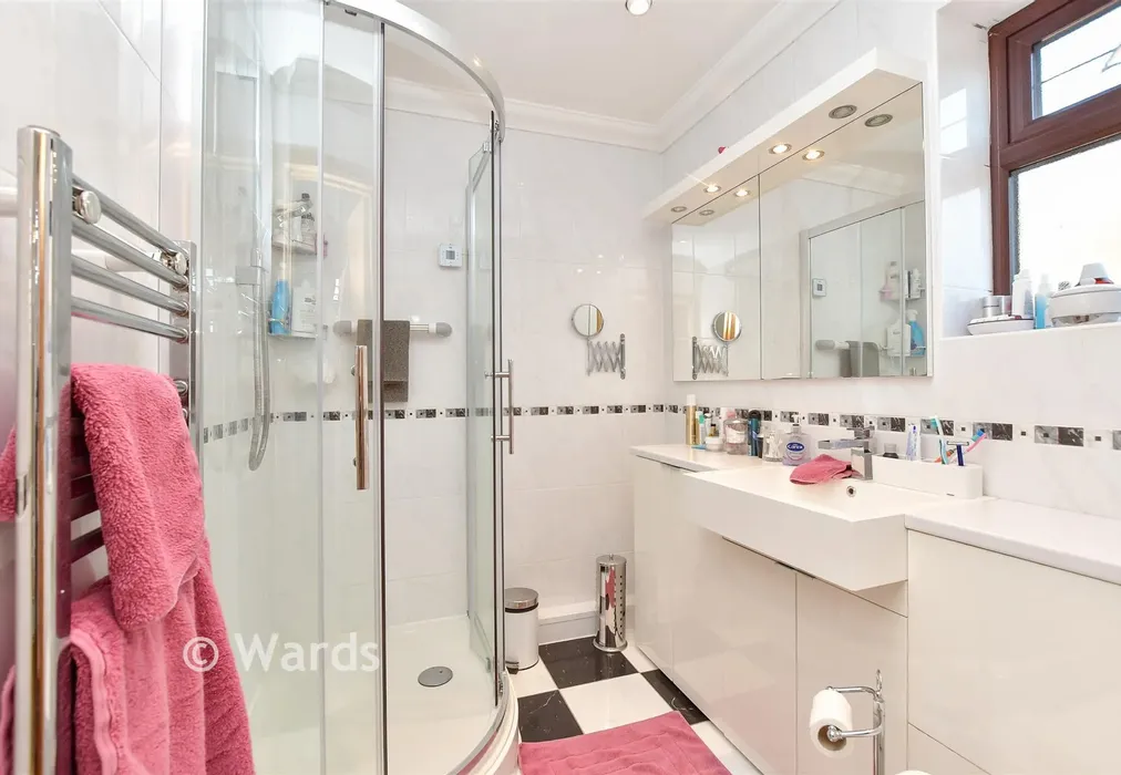 En-Suite Shower Room - Minster Road, Minster On Sea, Sheerness, Kent - Wards of Kent