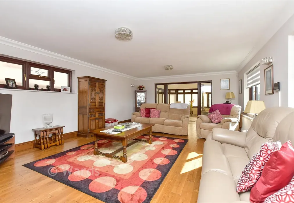 Lounge - Minster Road, Minster On Sea, Sheerness, Kent - Wards of Kent