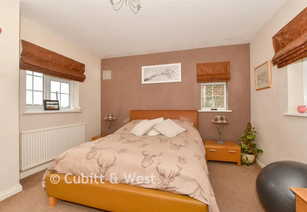 Bedroom 2 - Gundreda Road, Lewes, East Sussex - Wards of Kent