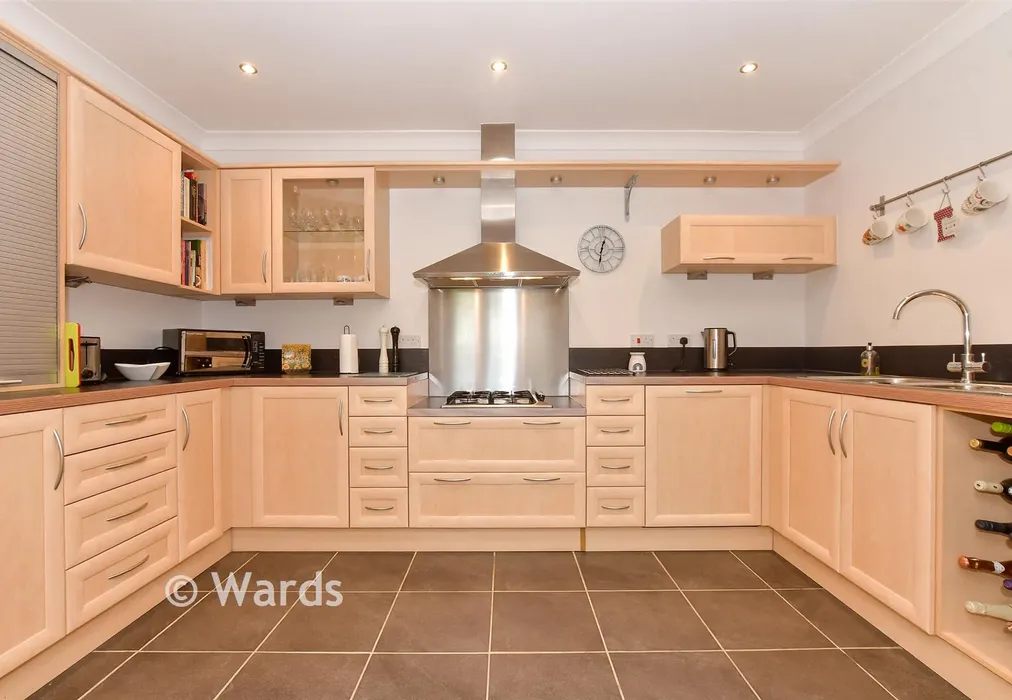 Kitchen - Foreland Heights, Broadstairs, Kent - Wards of Kent