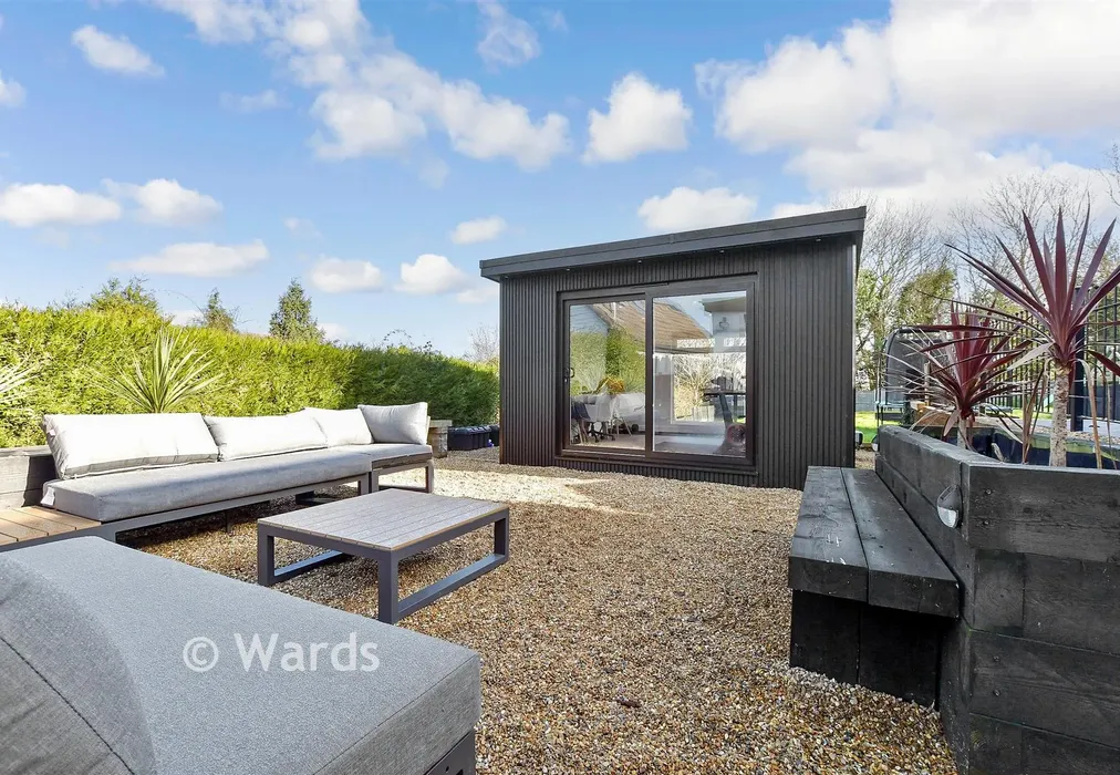 Workshop/Outbuildings - Valkyrie Avenue, Whitstable, Kent - Wards of Kent