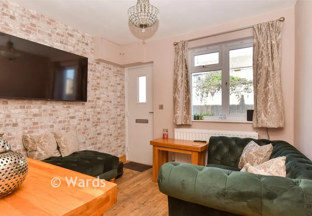 Lounge - Ferry Lane, Wouldham, Rochester, Kent - Wards of Kent