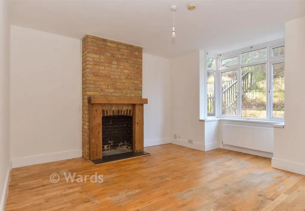 Lounge - Clarence Road, Chatham, Kent - Wards of Kent