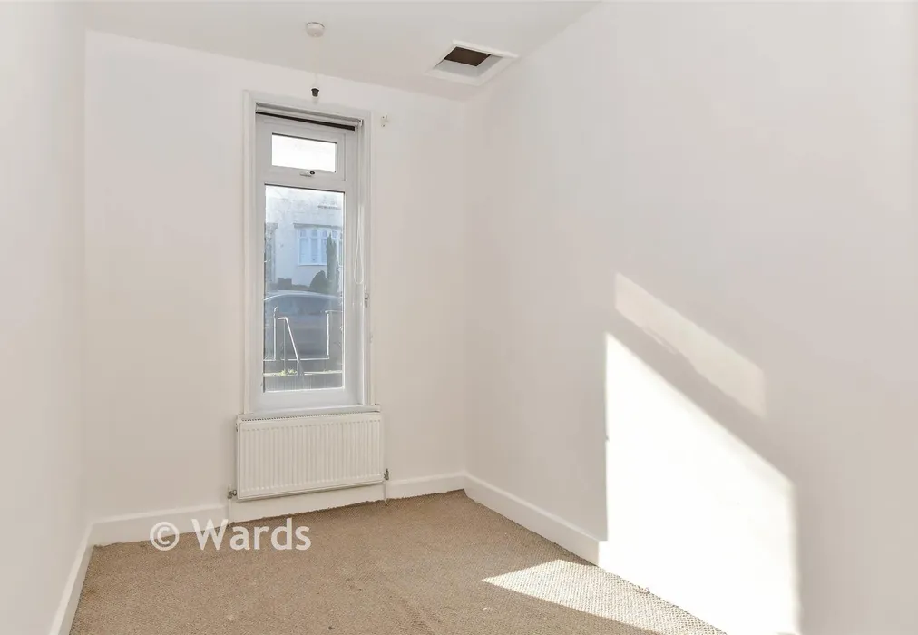 Bedroom 3 - Clarence Road, Chatham, Kent - Wards of Kent