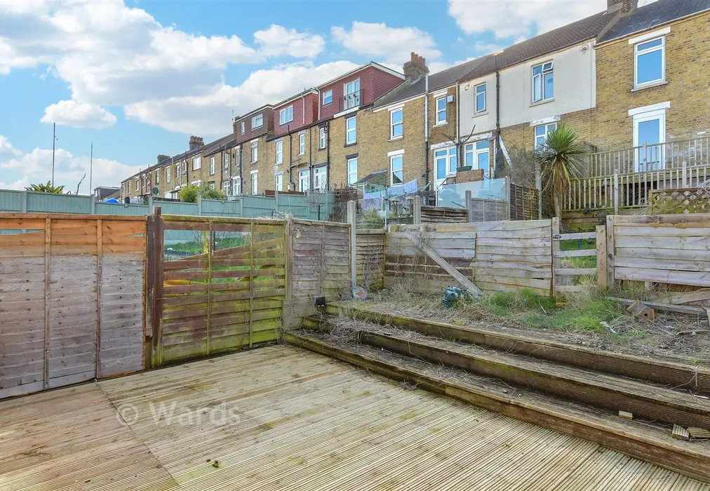 Rear Garden - Clarence Road, Chatham, Kent - Wards of Kent