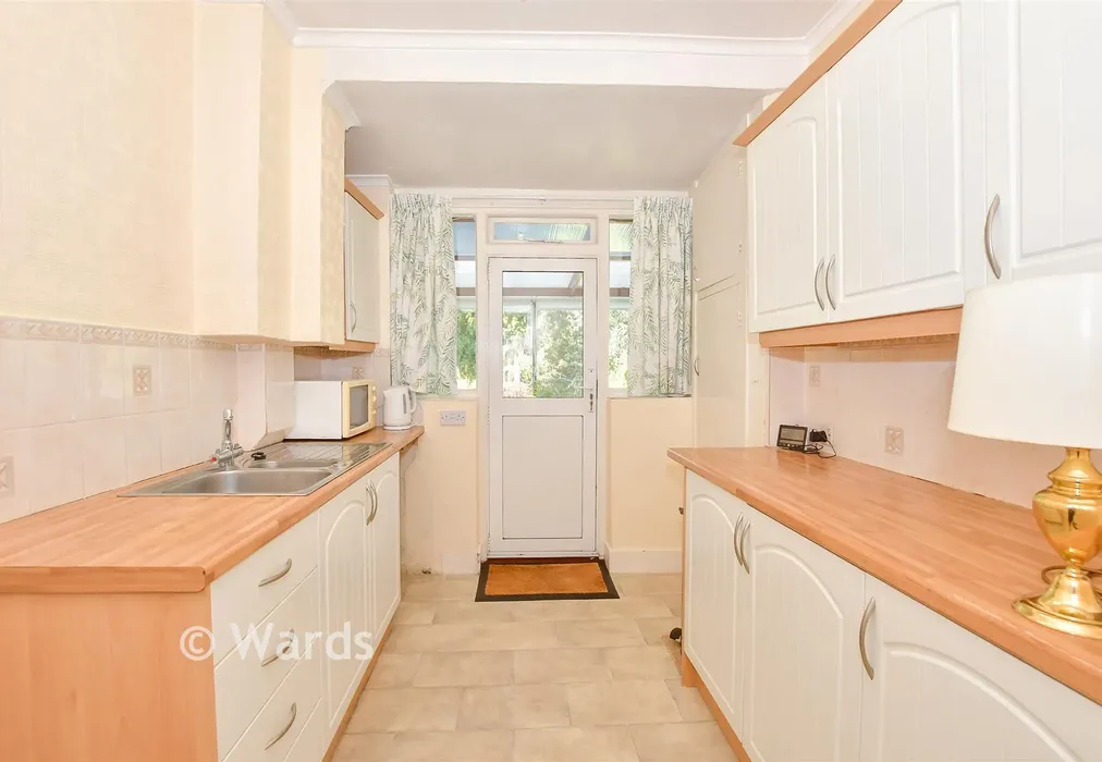 Kitchen - Woodlands Road, Gillingham, Kent - Wards of Kent