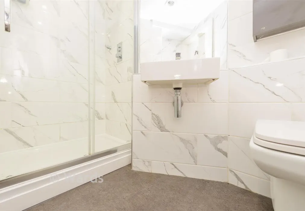 En-Suite Shower Room - Hawley Road, Dartford, Kent - Wards of Kent