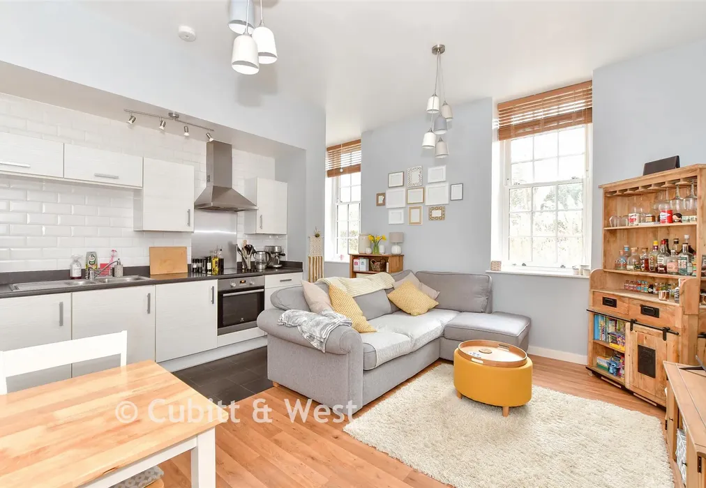 Lounge/Kitchen - Homestead Road, Chichester, West Sussex - Wards of Kent