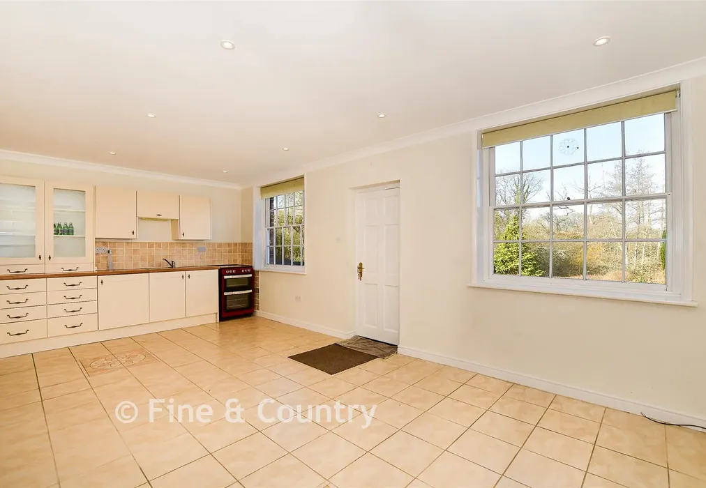 Living Area - High Street, Hartfield, East Sussex - Wards of Kent