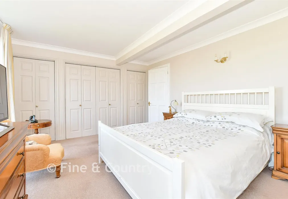 Bedroom 2 - High Street, Hartfield, East Sussex - Wards of Kent
