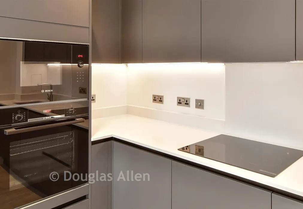 Internal Lifestyle Photograph - Dagenham Green, Kent Avenue, Dagenham, Essex - Wards of Kent