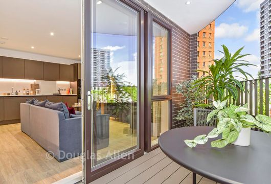 Dagenham Green, Kent Avenue, Dagenham, Essex - Wards of Kent