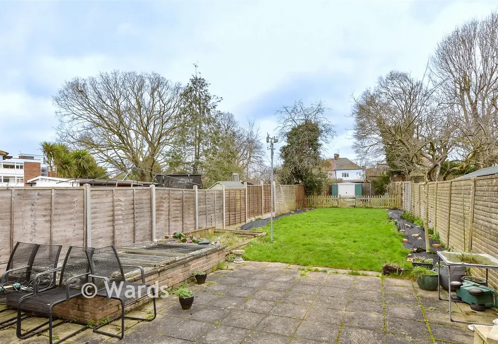 Rear Garden - Camborne Road, Welling, Kent - Wards of Kent