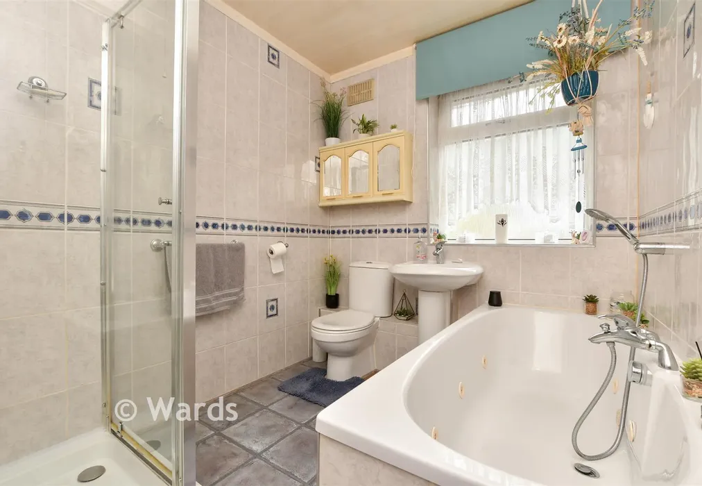 Bathroom - Westbury Crescent, Dover, Kent - Wards of Kent