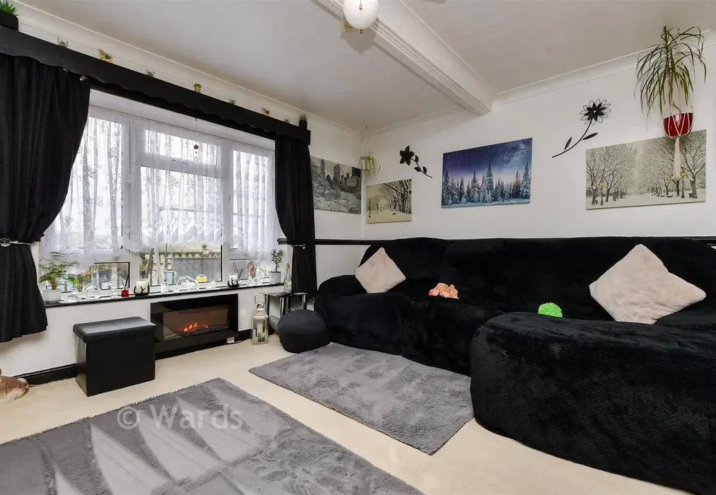 Lounge - Westbury Crescent, Dover, Kent - Wards of Kent