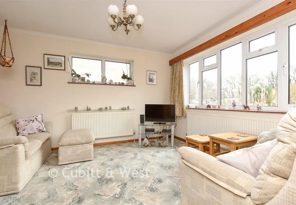 Lounge - Balcombe Gardens, Horley, Surrey - Wards of Kent
