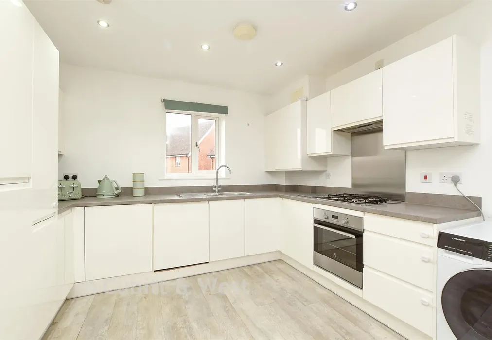 Kitchen Lounge/Diner - Westvale Road, Horley, Surrey - Wards of Kent