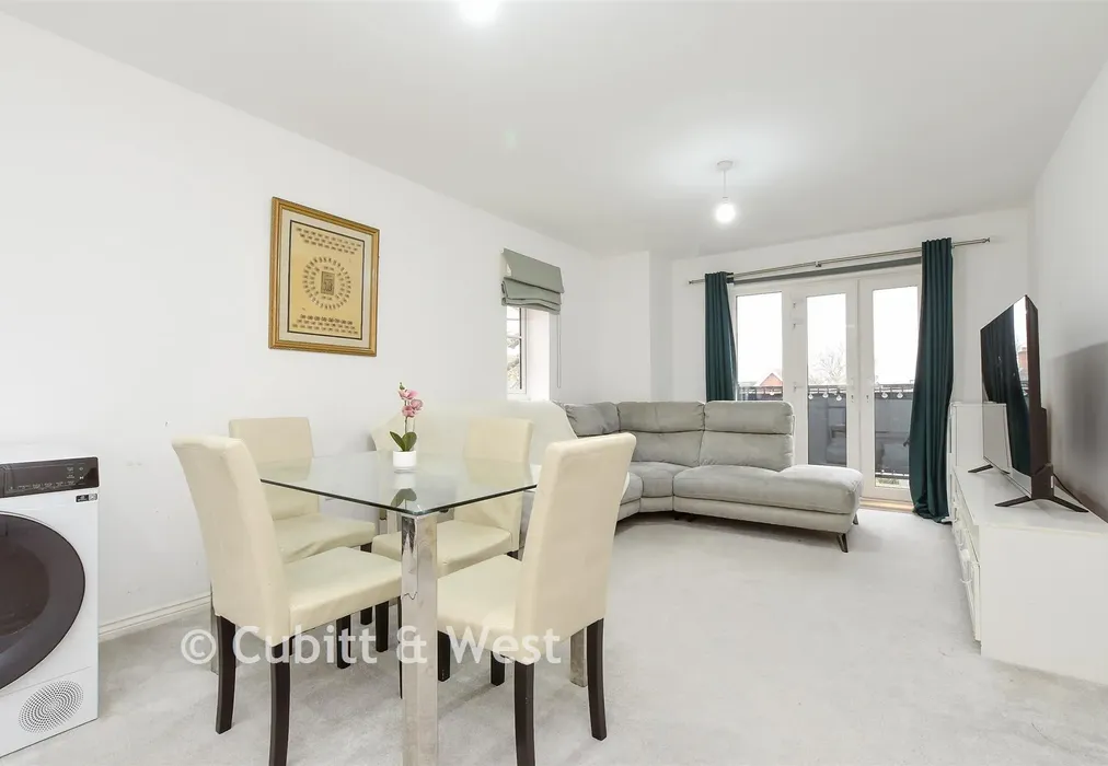 Kitchen Lounge/Diner - Westvale Road, Horley, Surrey - Wards of Kent