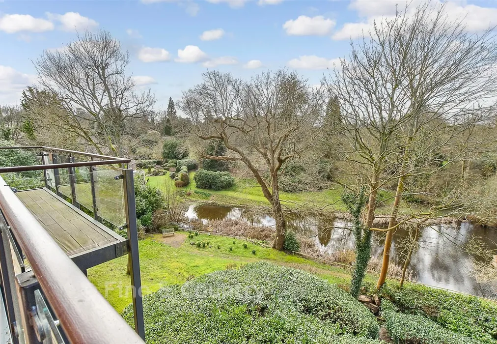 Views To Rear - Warberry Park Gardens, Tunbridge Wells, Kent - Wards of Kent