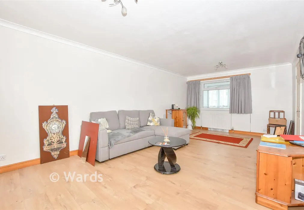 Lounge/Diner - Reculver Walk, Maidstone, Kent - Wards of Kent