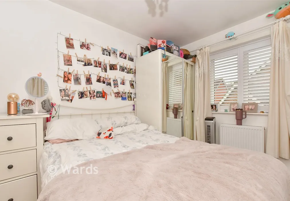 Bedroom 2 - Imperial Way, Singleton, Ashford, Kent - Wards of Kent
