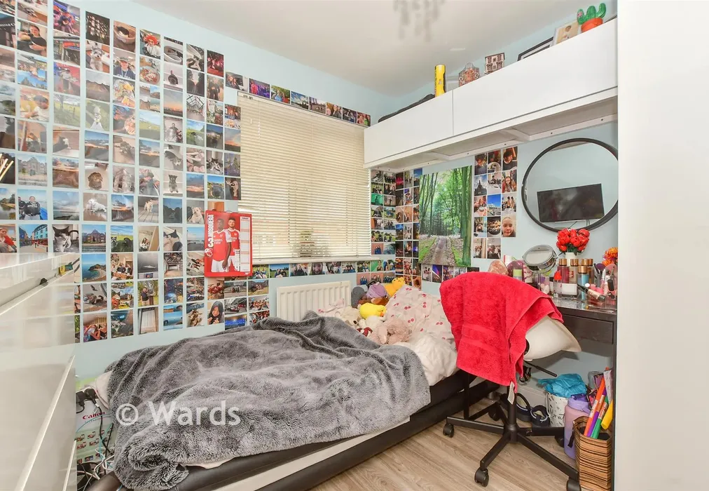 Bedroom 4 - Imperial Way, Singleton, Ashford, Kent - Wards of Kent